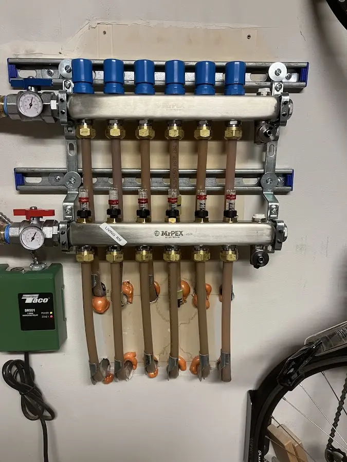 Plumber performing Gas Leak Detection at a residential property in Royal Kunia